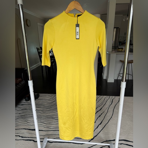 Alice Olivia Delora Fitted Mock Neck Midi Dress 1/2 Sleeve Canary Yellow Size 2 - Picture 1 of 10
